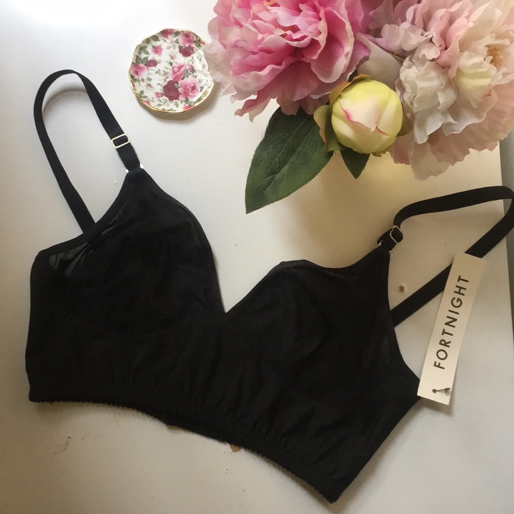 Fortnight Luna Long Line Bra in Black (NWT)
